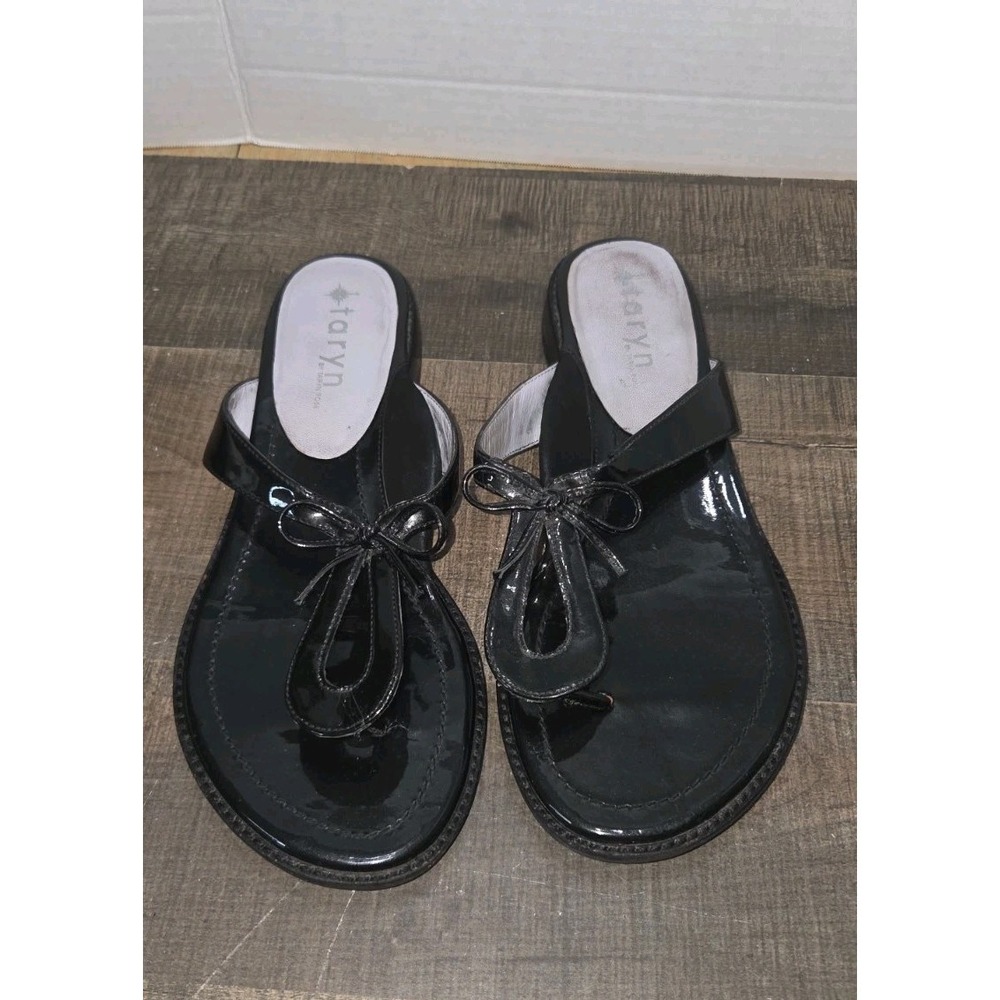 Taryn By Taryn Rose‎ Black Patent Leather Slip On Thong Sandals Size 9.5